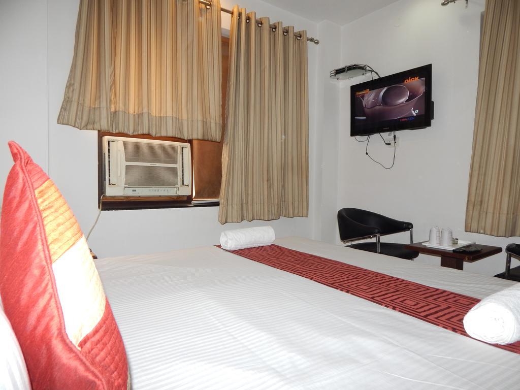 Hotel Siam International Дели Экстерьер фото