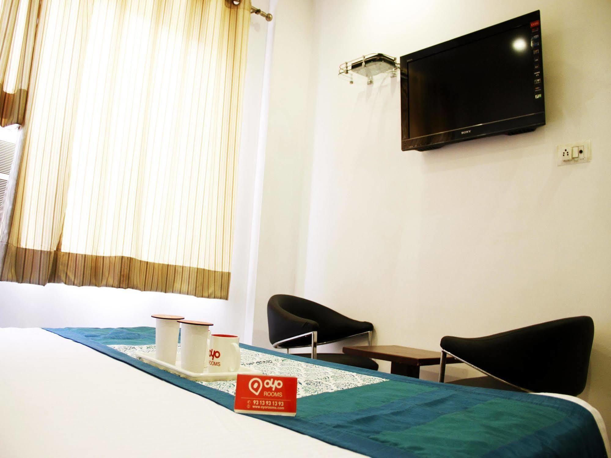 Hotel Siam International Дели Экстерьер фото